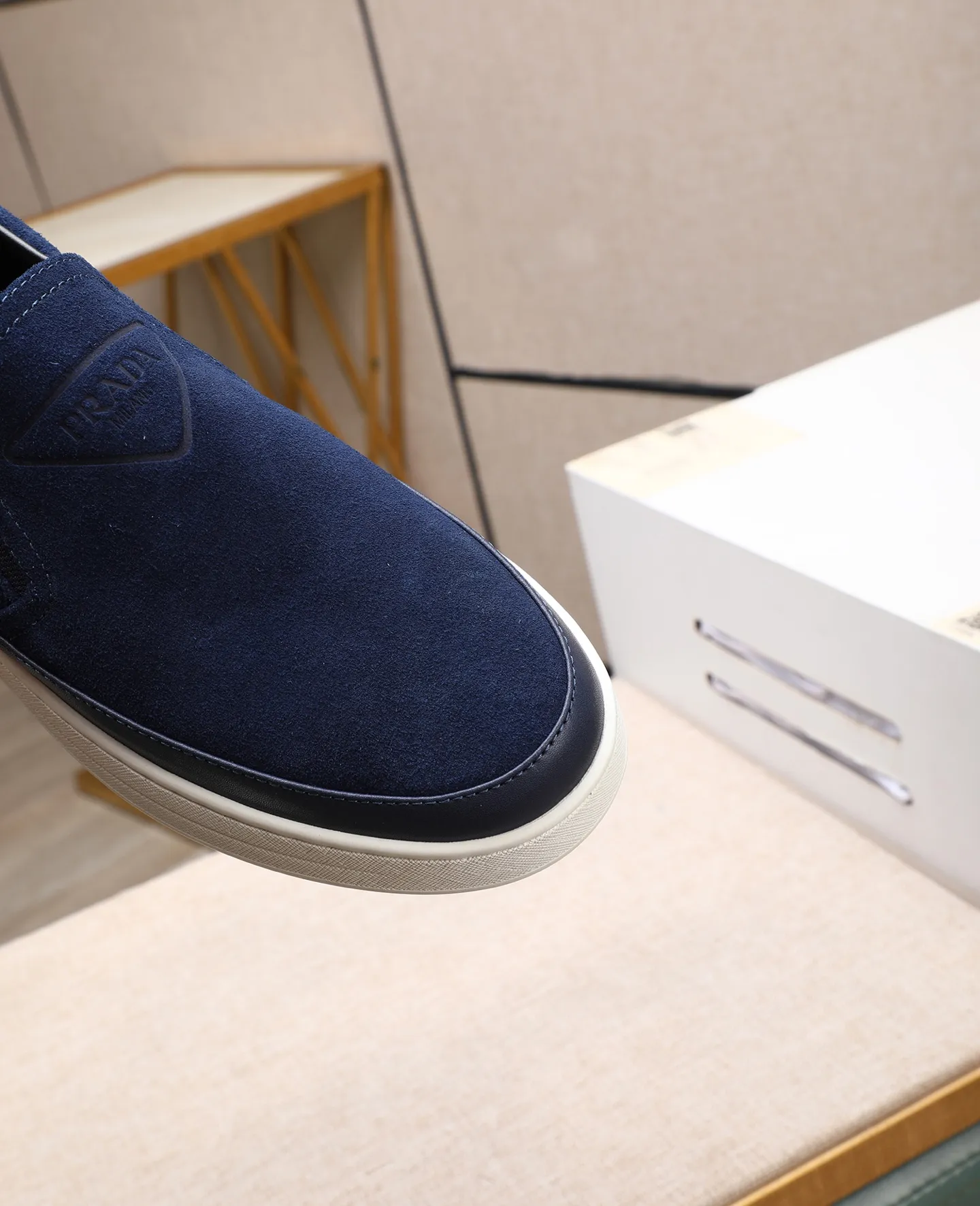 Men's men's shoes 💰440 🌹🌹[PRADA—Prada] latest model 🙈original replica! 👟👟👟Available here. The workmanship is top-notch. The upper is made of Italian 🇮🇹Imported calfskin. ❗️Breathable genuine leather lining @Suitable for travel. The original version has an enlarged engraved sole, making it suitable for all kinds of travels, showing low-key luxury. Let quality speak for itself. Color: Size: 38-44